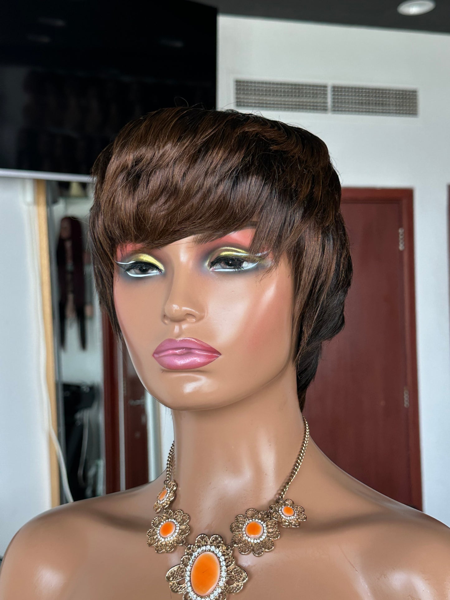 Janelle unit